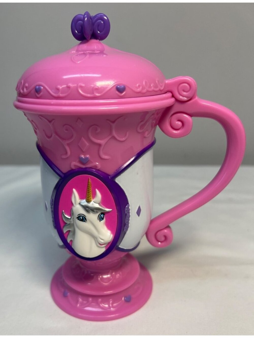 Unicorn-Themed Pink & Purple Plastic Mug With Lid